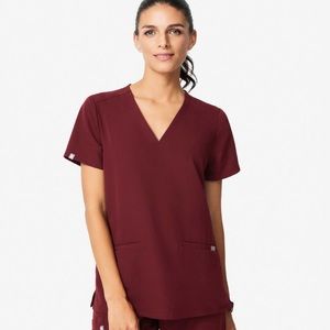NWT Figs Three Pocket Scrub Top